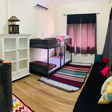סוקותאי Baan Mae Somkid Homestay מראה חיצוני תמונה