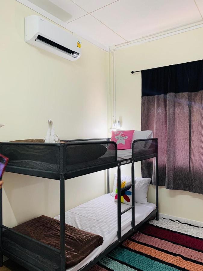סוקותאי Baan Mae Somkid Homestay מראה חיצוני תמונה